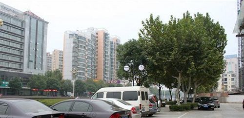 Jiujiang Bonnie Express Business Hotel Kültér fotó